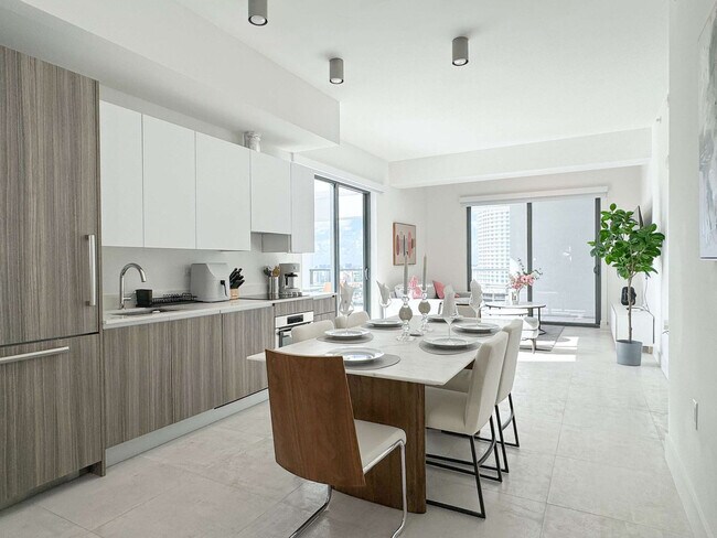 Building Photo - 239 SW 9th St