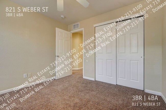 Building Photo - 821 S Weber St
