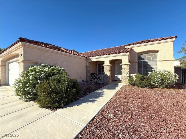 Building Photo - 5908 Red Saturn Dr