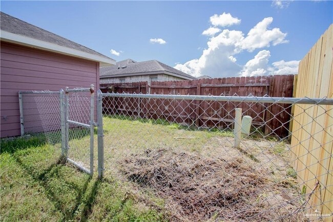 Building Photo - 13 Sandpiper Ave
