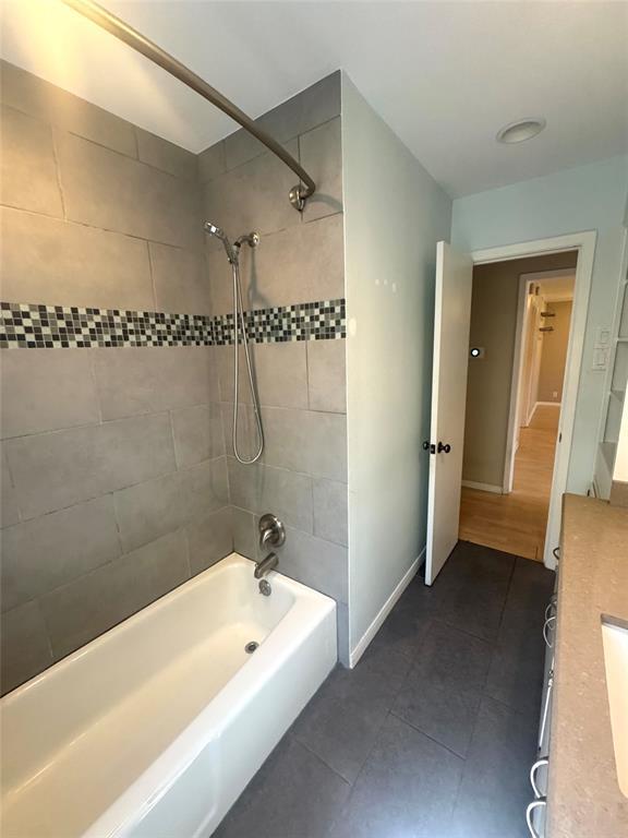 Building Photo - 8209 Easter Cove