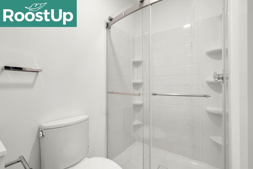 Building Photo - RoostUp Furnished Private Bedroom with Pri...