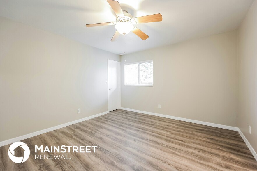 Building Photo - 12613 Sixth St