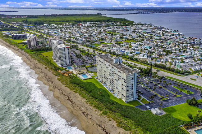 Building Photo - 10600 S Ocean Dr