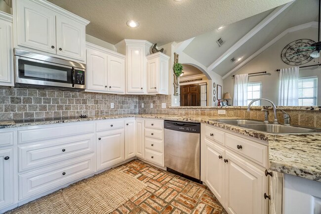 Building Photo - 4751 Augustine Dr