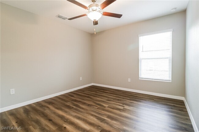 Building Photo - 3022 36th St SW