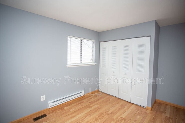 Building Photo - 22 Hamal Ct