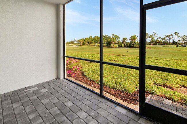 Building Photo - Wellen Park Golf and Country Club Annual Condo for Rent