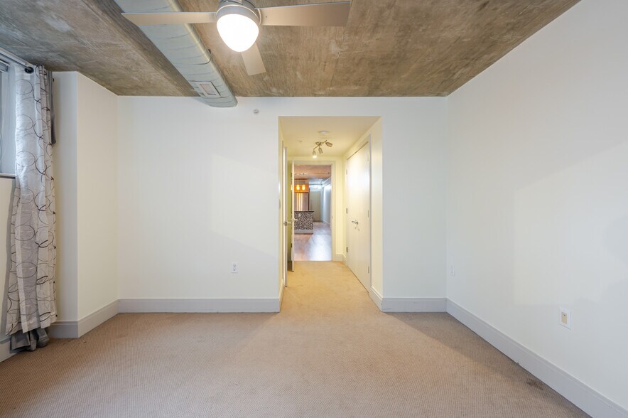 Building Photo - 929 Florida Ave NW