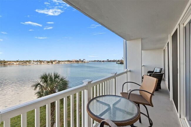 Building Photo - 500 Treasure Island Causeway