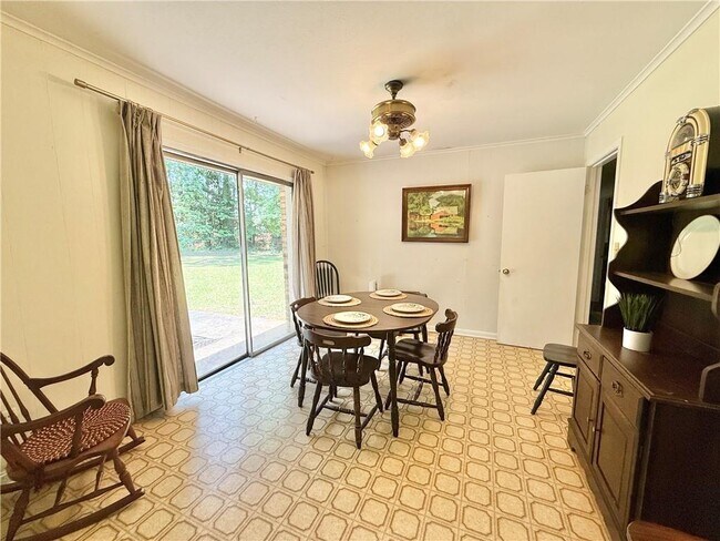 Building Photo - 3042 Hudson Ct