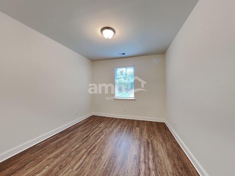 Building Photo - 1200 Ashlyn Ct