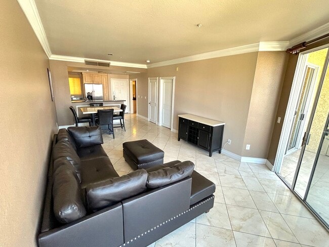 Building Photo - Beautiful, partially furnished 1 bedroom with a view of the Sphere!