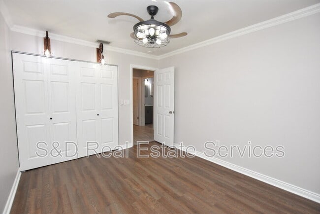 Building Photo - 8212 Riverboat Dr