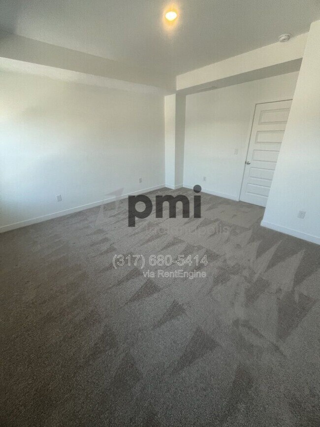 Building Photo - 4895 Gilet Dr