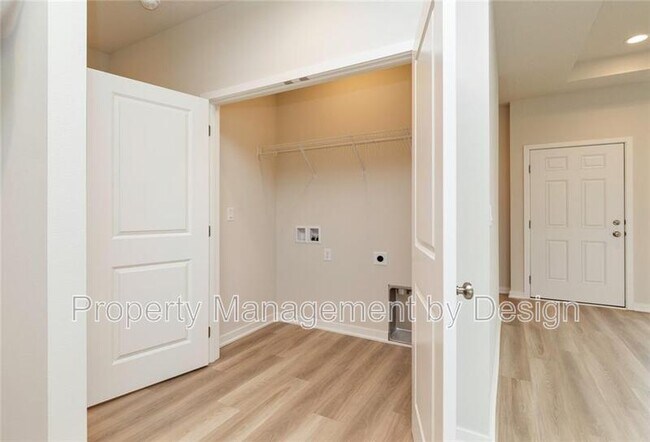 Building Photo - 2326 Legacy Dr