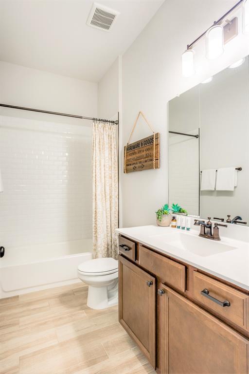 Building Photo - 8313 Silhouette St