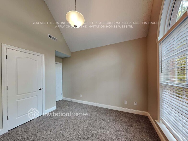 Building Photo - 2201 Snapping Shoals Rd