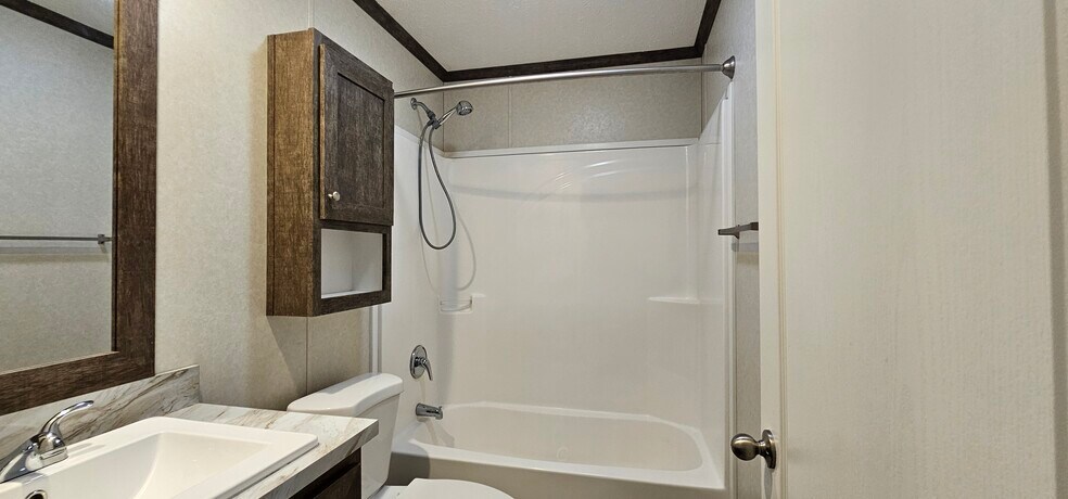 Building Photo - 76 E U.S. Hwy 6