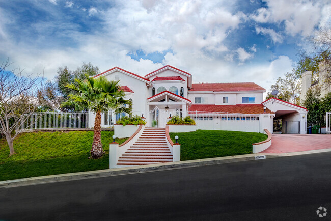 Building Photo - 4020 Clarinda Dr