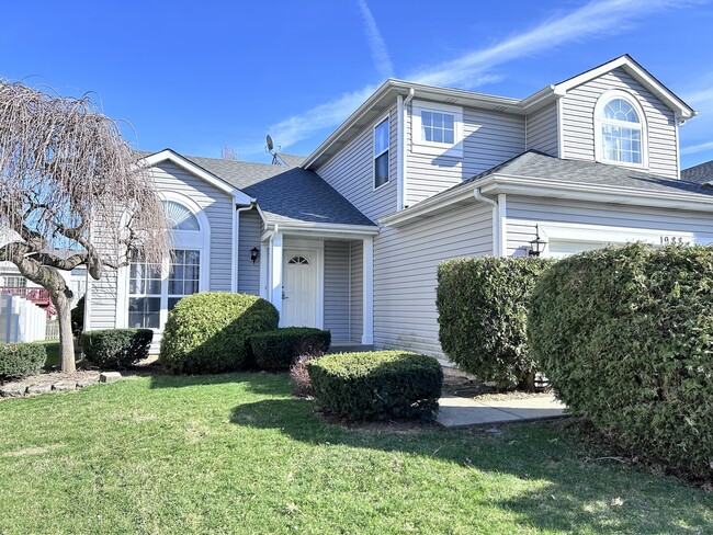 Primary Photo - 1988 Nutmeg Ln