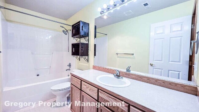 Building Photo - 821 180th St SW