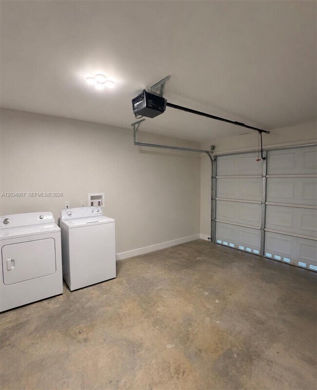 Building Photo - 13220 SW 86th Ln