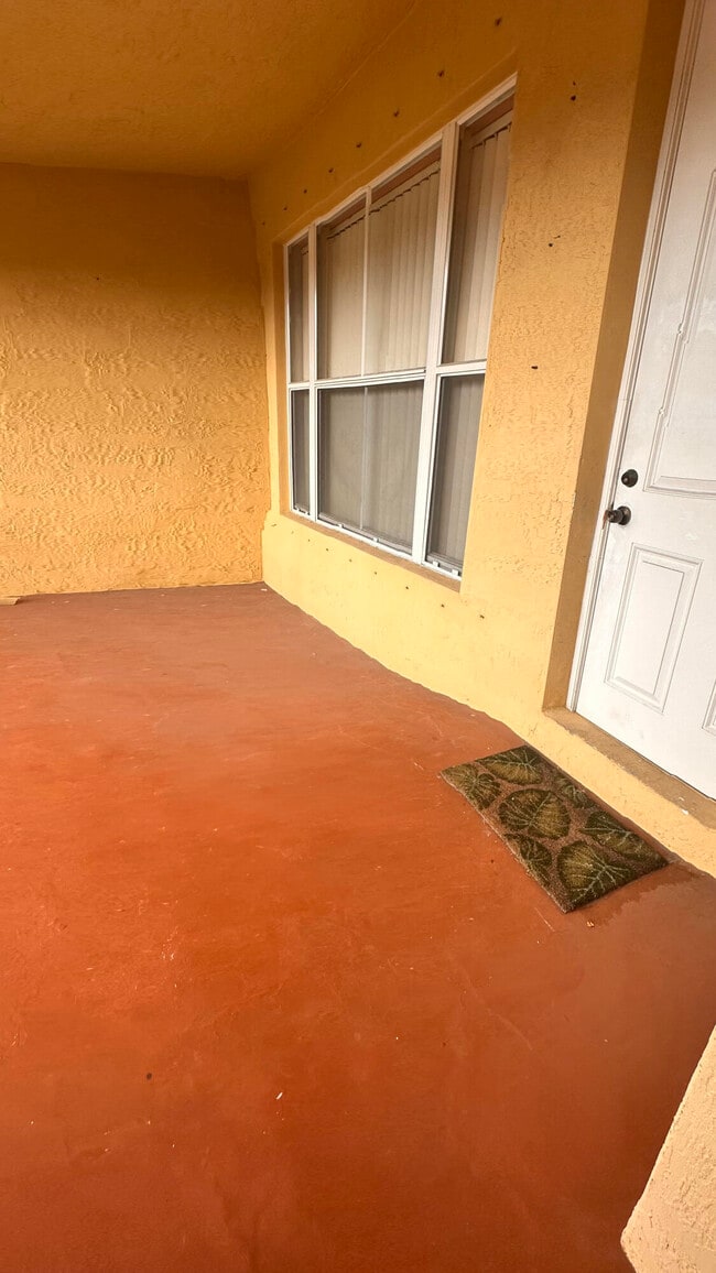 Building Photo - 3553 Forest Hill Blvd