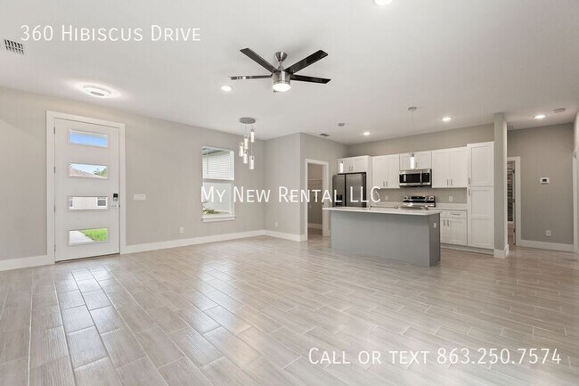 Building Photo - 360 Hibiscus Dr