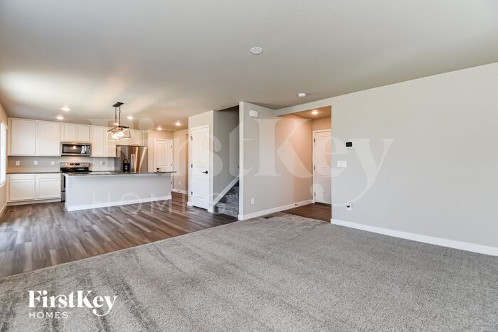 Building Photo - 10093 Luneth Dr