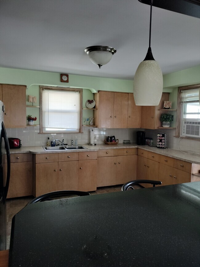 Primary Photo - 29 Wentworth St