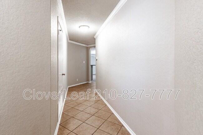 Building Photo - 2218 York Bend