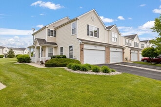Building Photo - 25005 Clare Cir