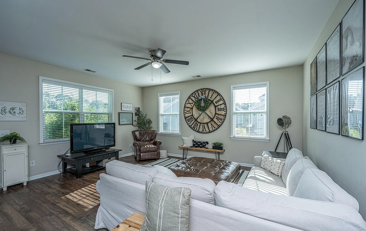 Living_Room2 - 72 Crossandra Ave