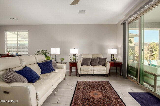 Building Photo - 18345 W Ipswitch Wy