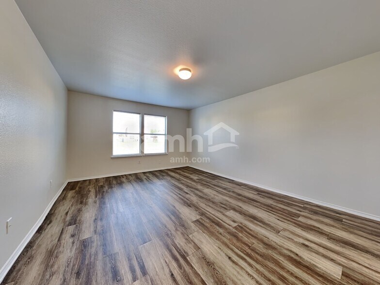 Building Photo - 9036 Yellow Cedar Trl
