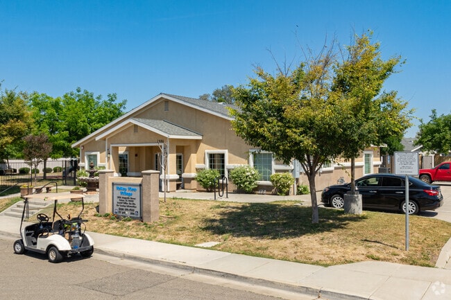 Primary Photo - Valley View Village