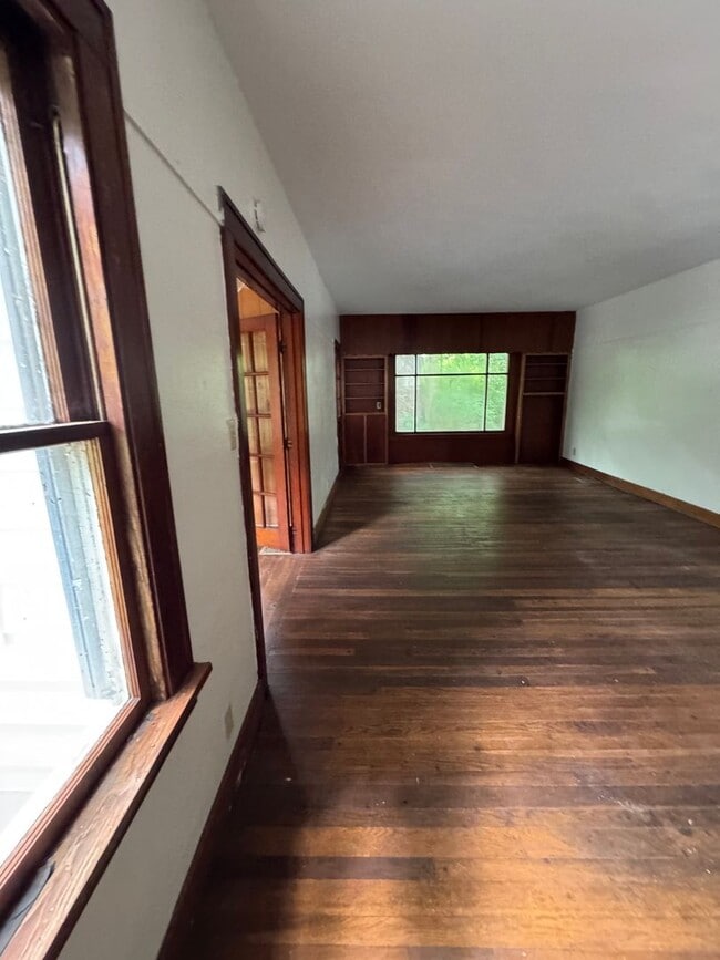 Building Photo - 2200 SR 26 W - WW