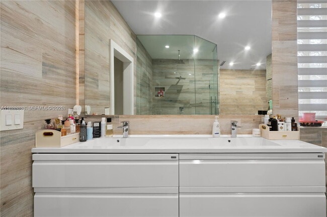 Building Photo - 3634 SW 156th Ct