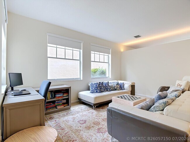 Building Photo - 1154 Oakwater Dr