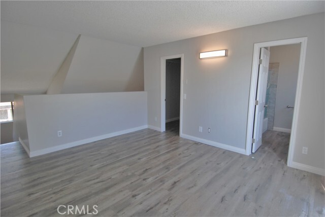 Building Photo - 746 N Eucalyptus Ave