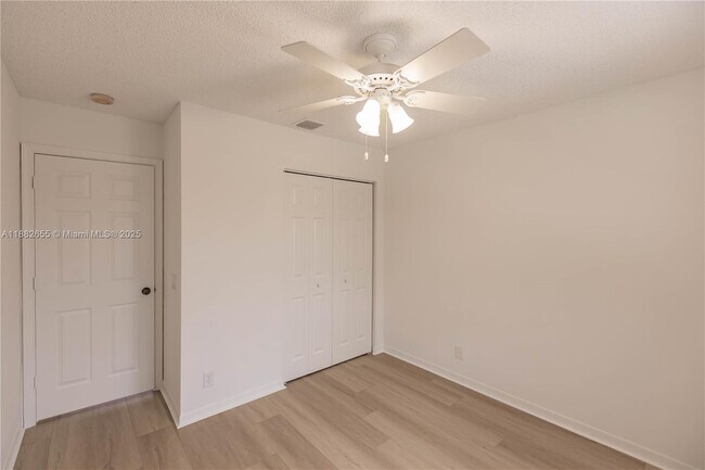 Building Photo - 1326 Majesty Terrace