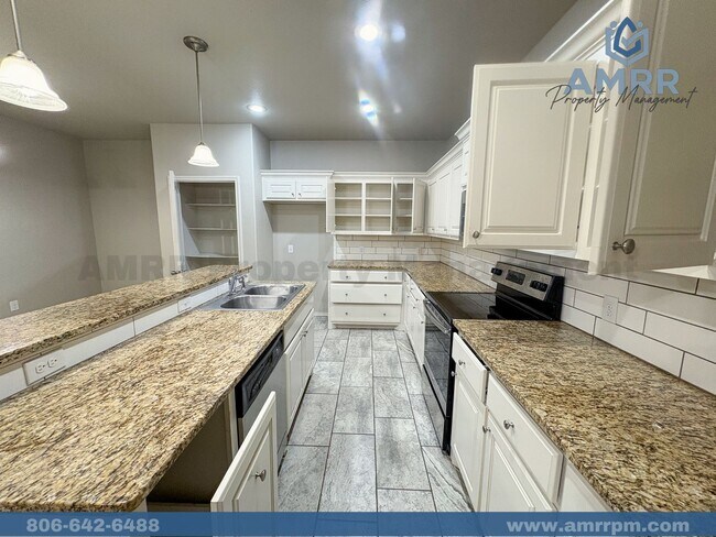 Building Photo - Easy Living with AMRR: Spacious 3-Bedroom Home
