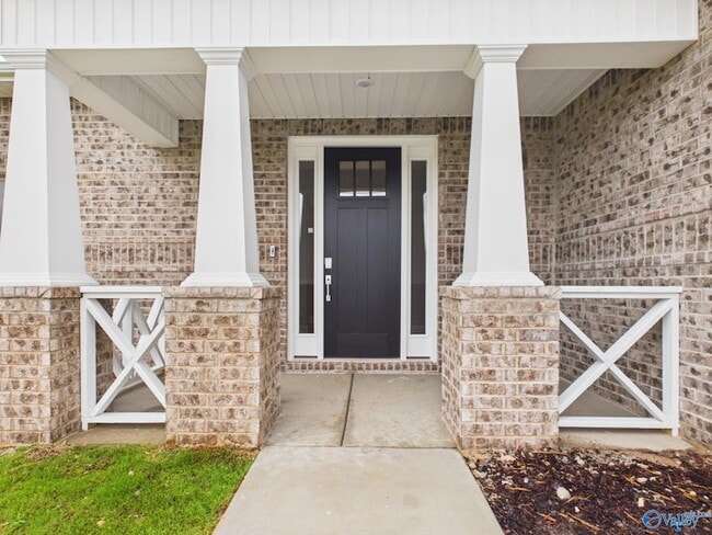 Building Photo - 22619 Donahue Dr
