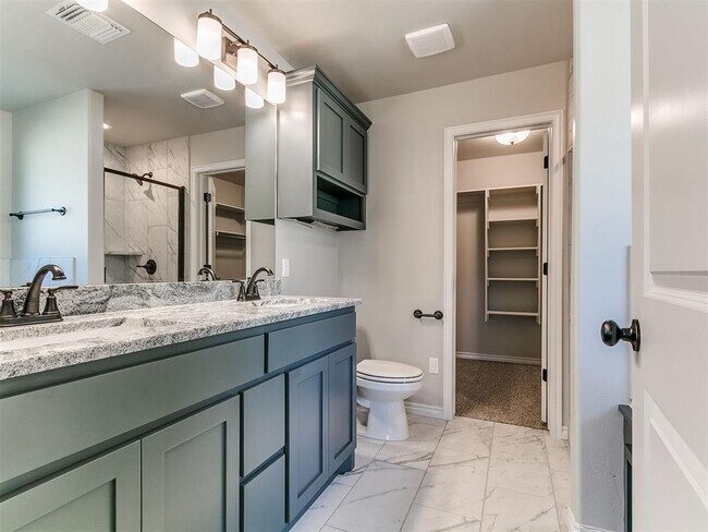 Building Photo - 12028 Rockbed Dr