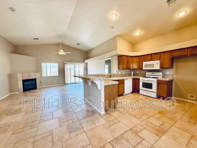 Building Photo - 4891 Santa Evinita Rd