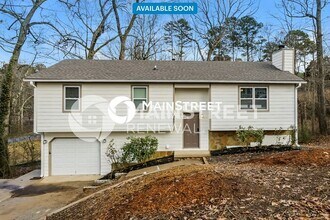 Building Photo - 4 Bedroom Pet-Friendly Home in Douglasvill...