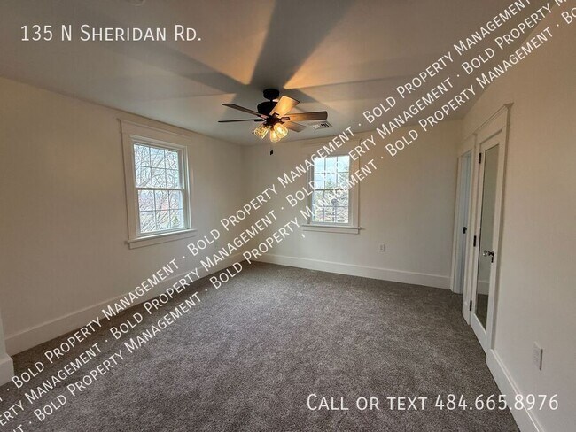 Building Photo - 135 N Sheridan Rd