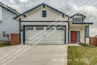 Building Photo - 140 Thunder Oak