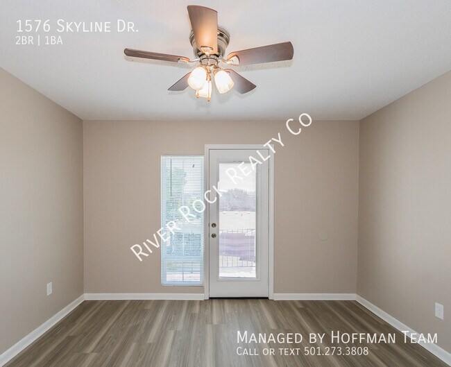 Building Photo - 1576 Skyline Dr